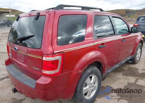 2008 Ford Escape Xlt z USA, uszkodzony, nr VIN 1FMCU93148KB10412